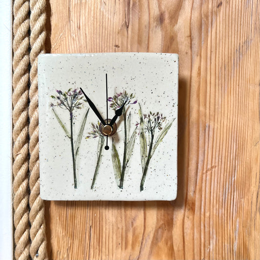Galda / Sienas Pulkstenis Pļava