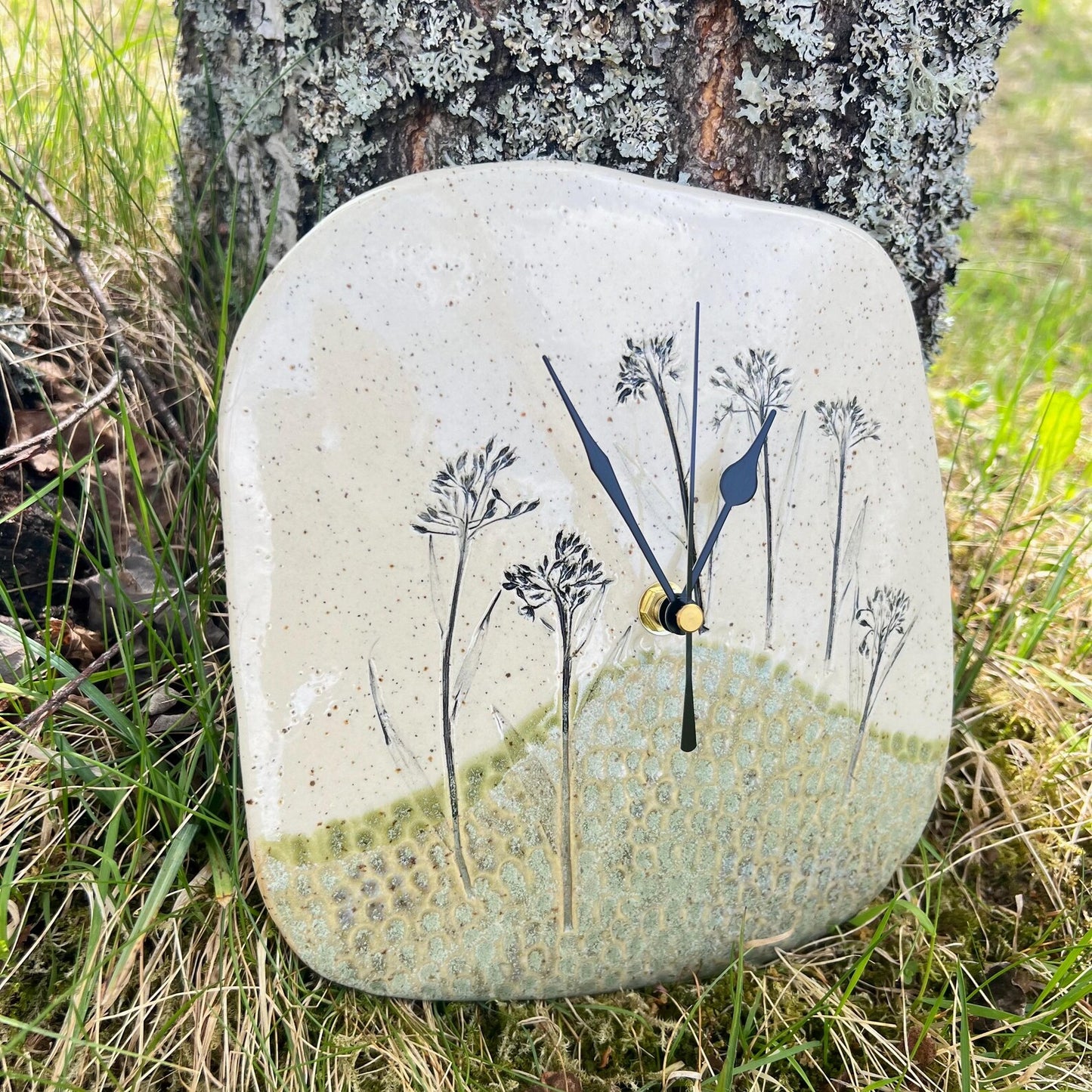 Sienas pulkstenis Pakalns