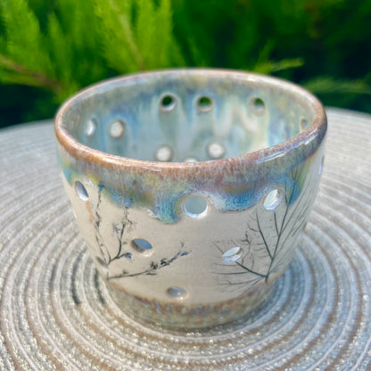 Tea light holder