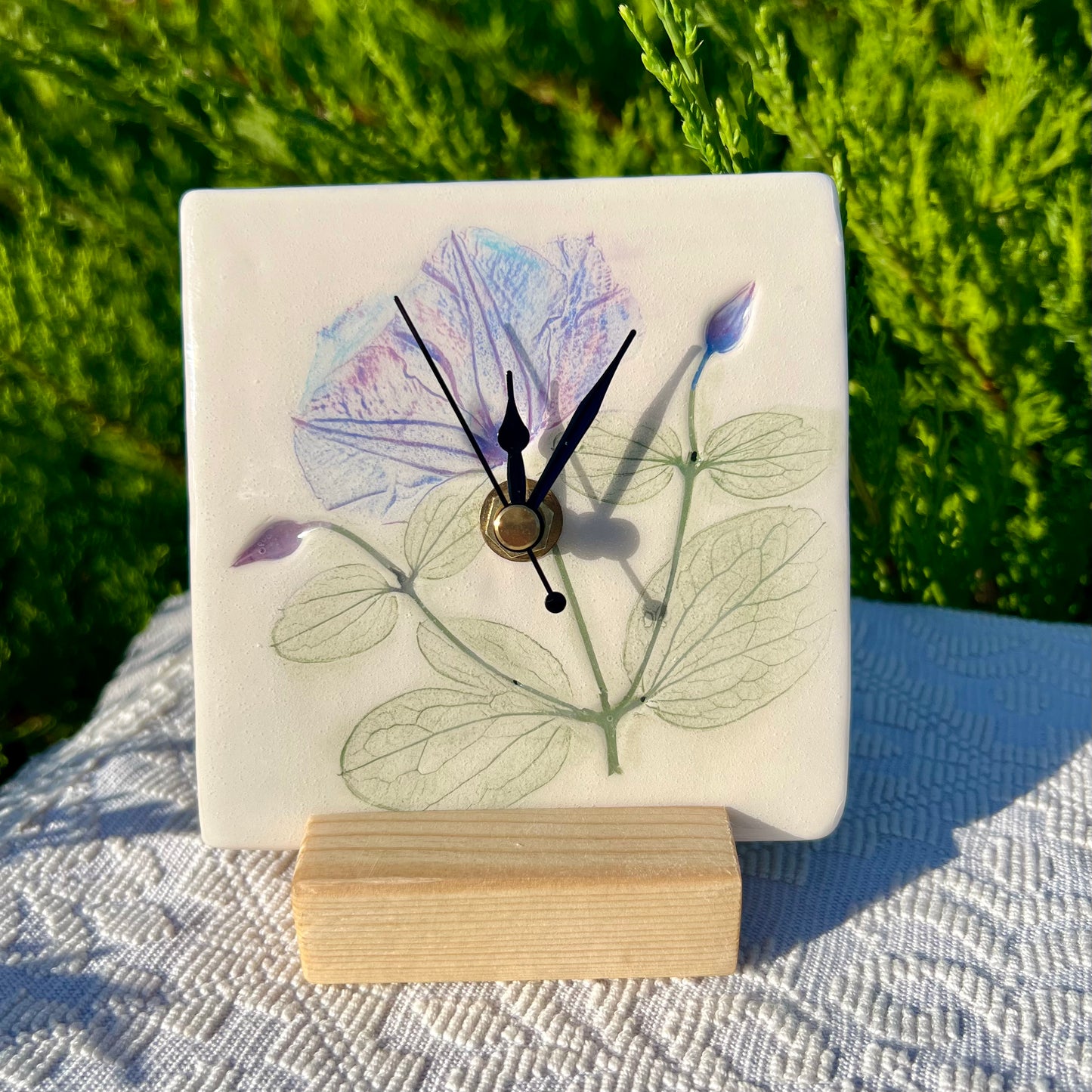 Nature-inspired ceramic clock