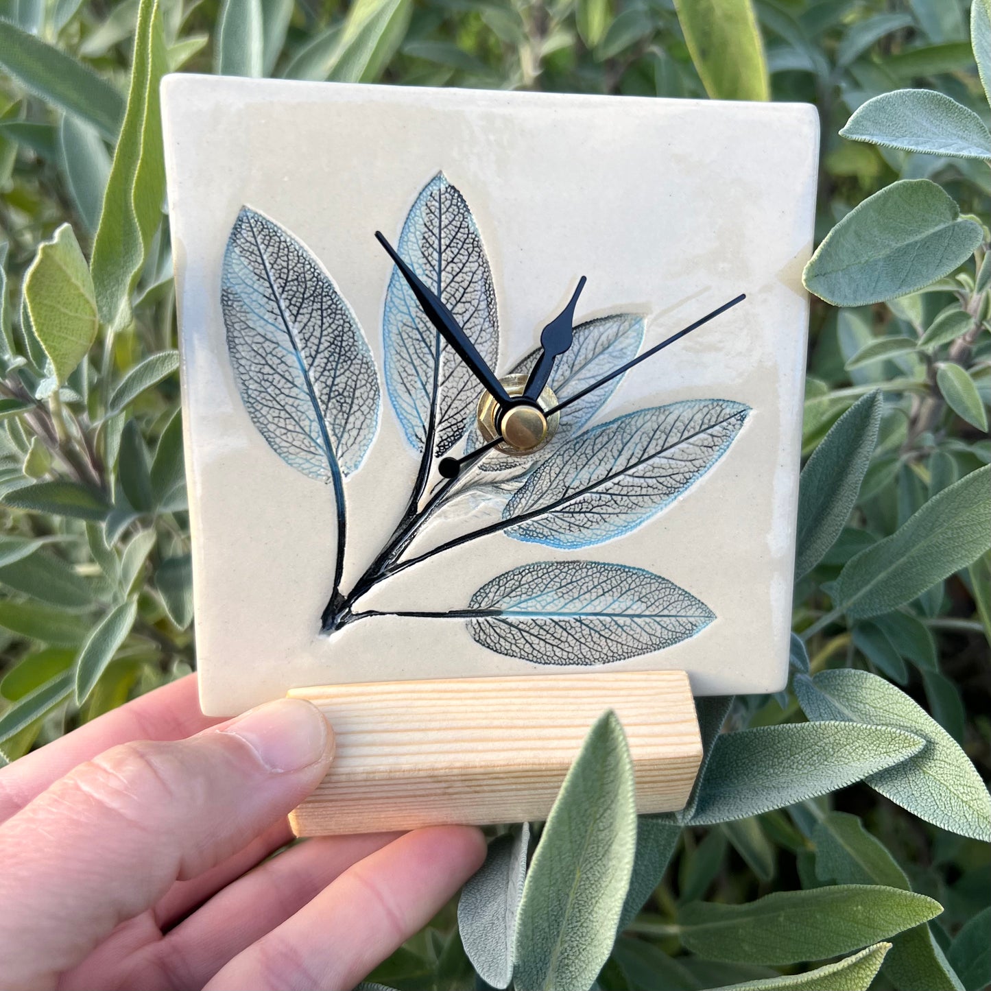 Nature-inspired ceramic clock