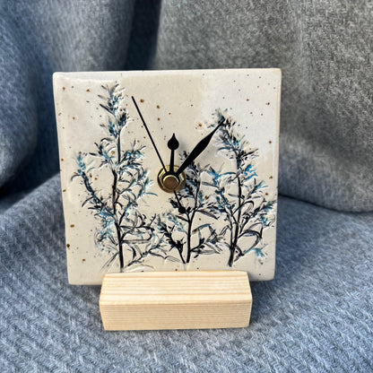 Botanicla shelf Clock
