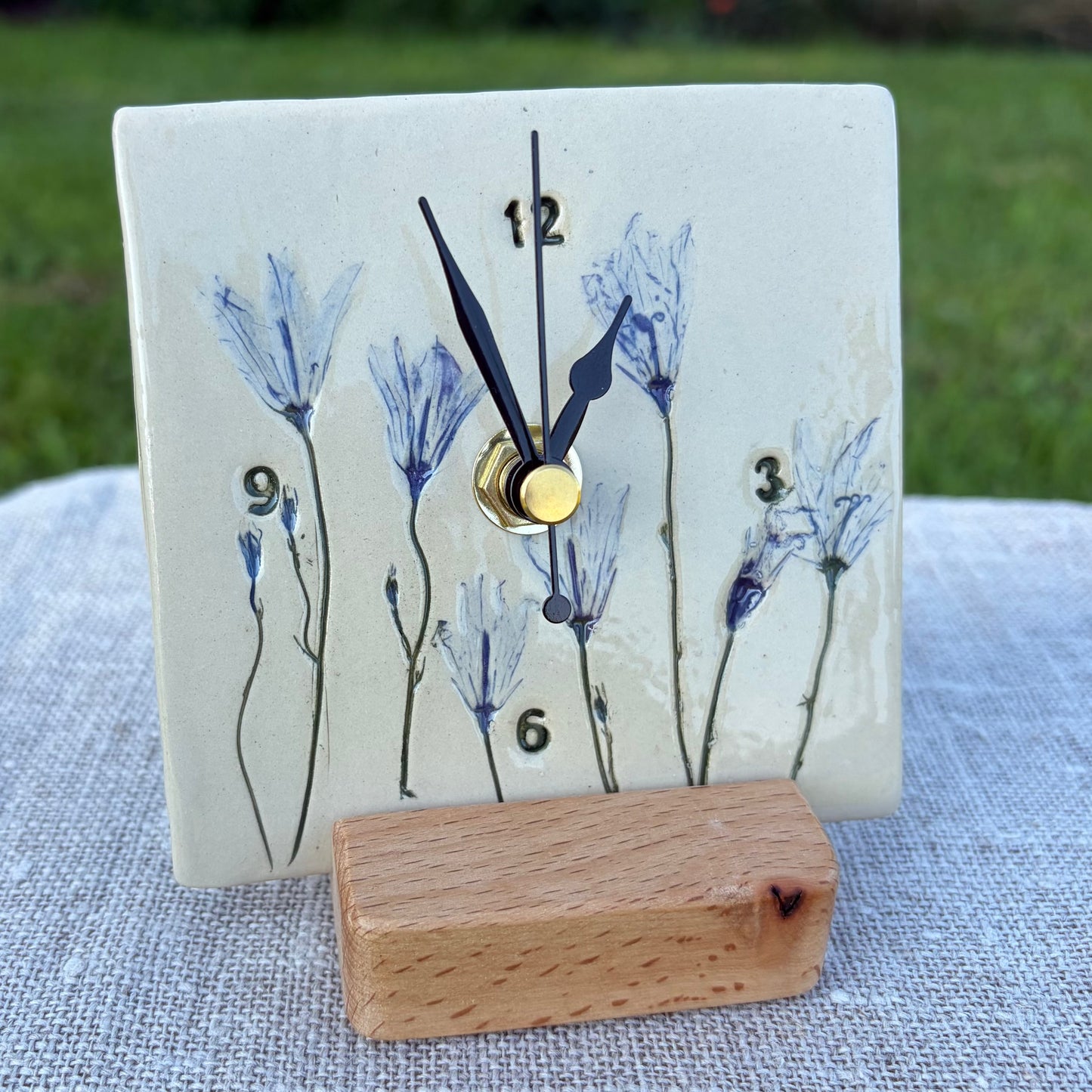 Keramikas Pulkstenis Zilie Zvaniņi