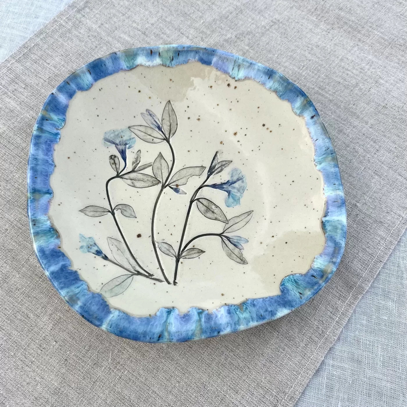 Lēzena bļoda Zilie ziedi