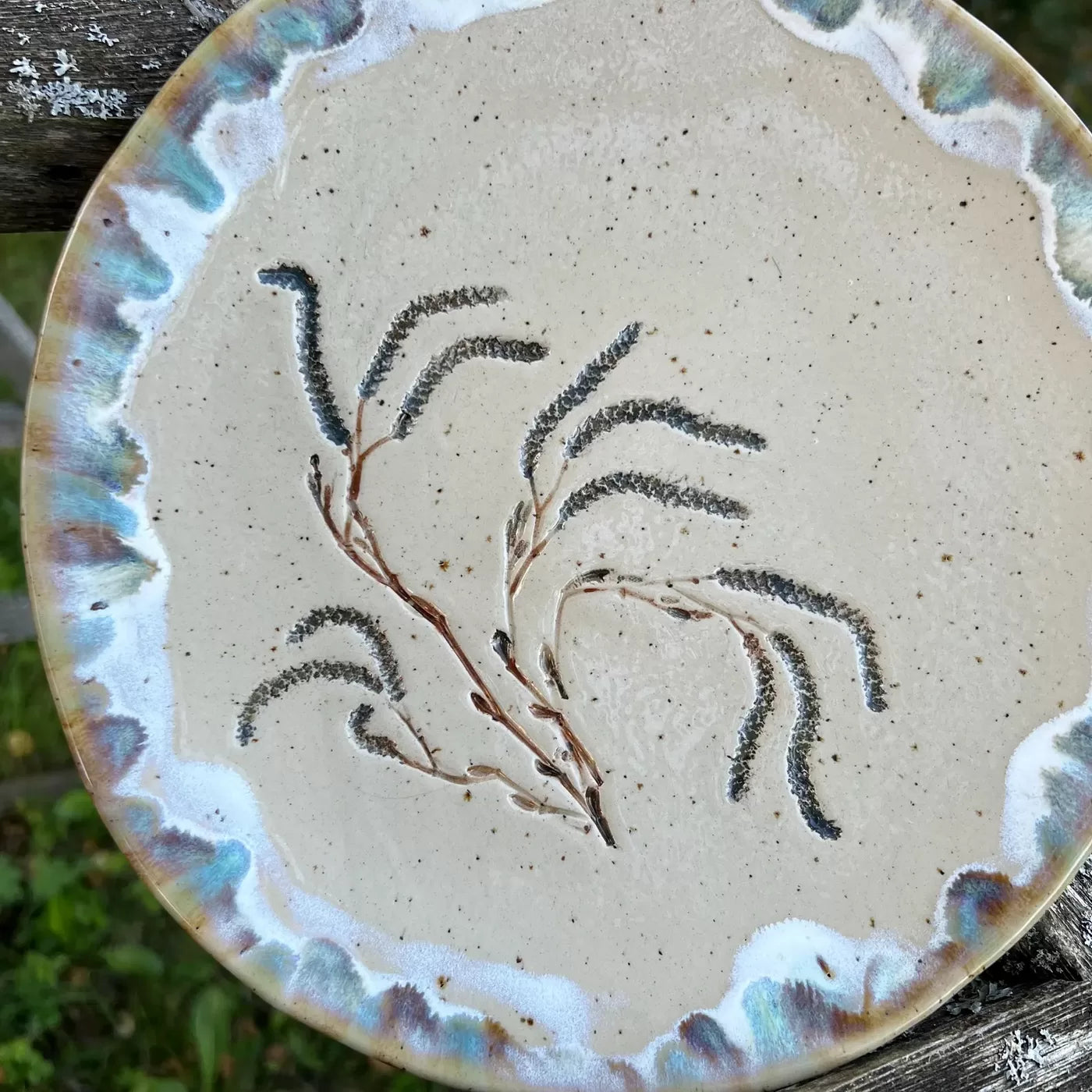 Liels šķīvis Lazdas ziedēšana