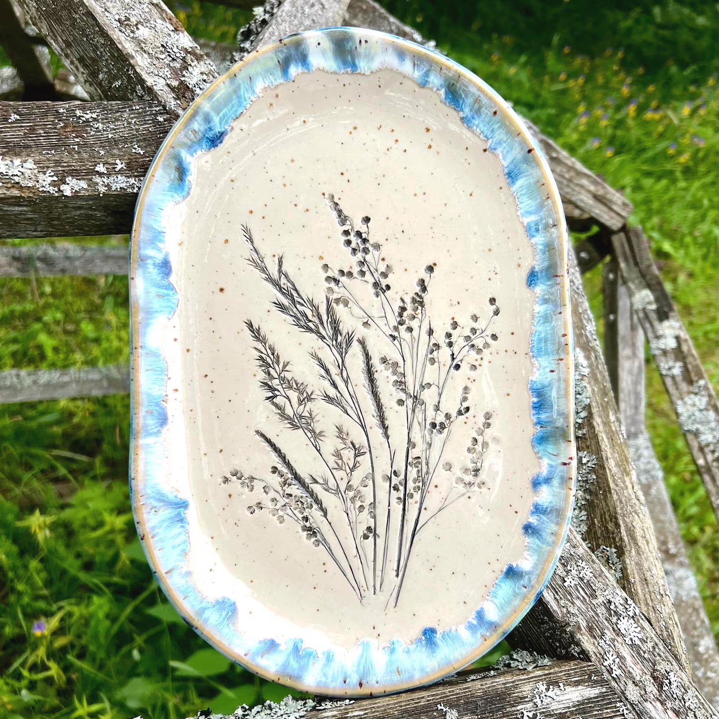 Servējama paplāte Pļava