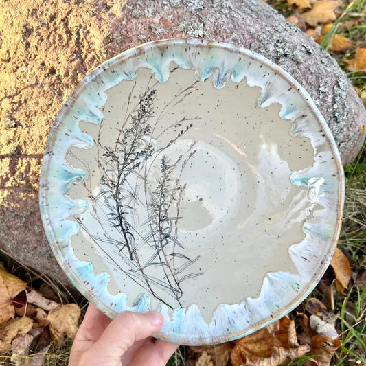 Bļoda Pļavas motīvs