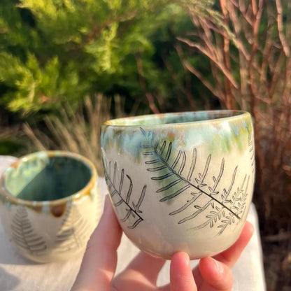 Glāzīte ar papardēm