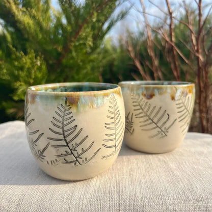 Glāzīte ar papardēm