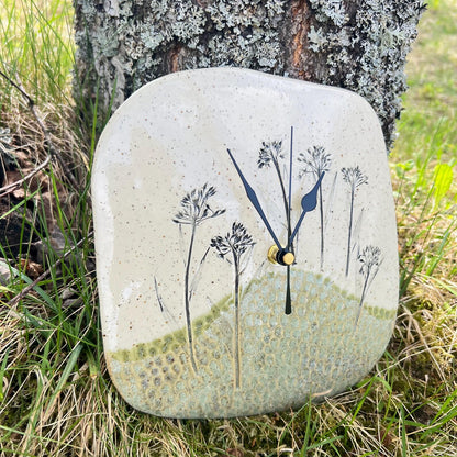 Sienas pulkstenis Pakalns